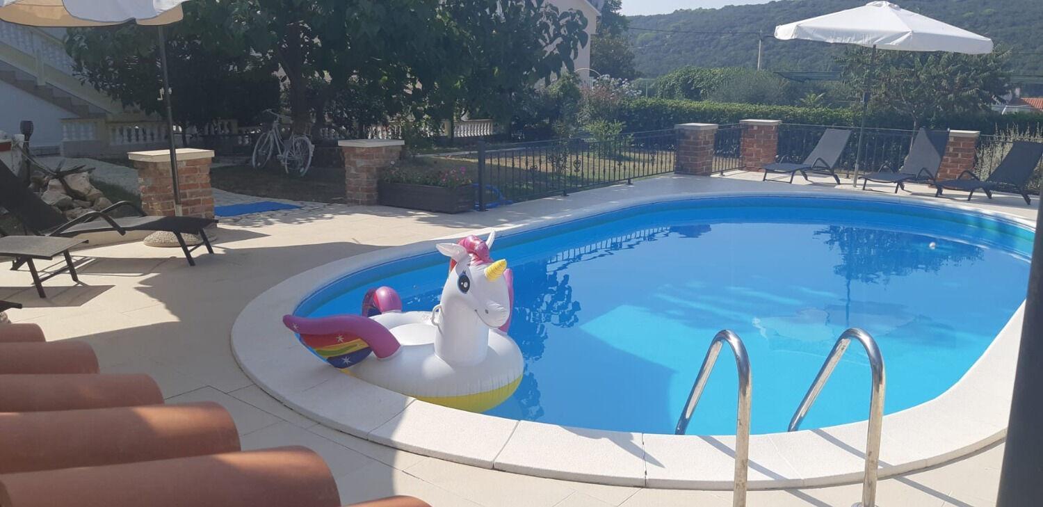 Apartments Robi- Swimming Pool And Beautiful Garden Kampor Ngoại thất bức ảnh